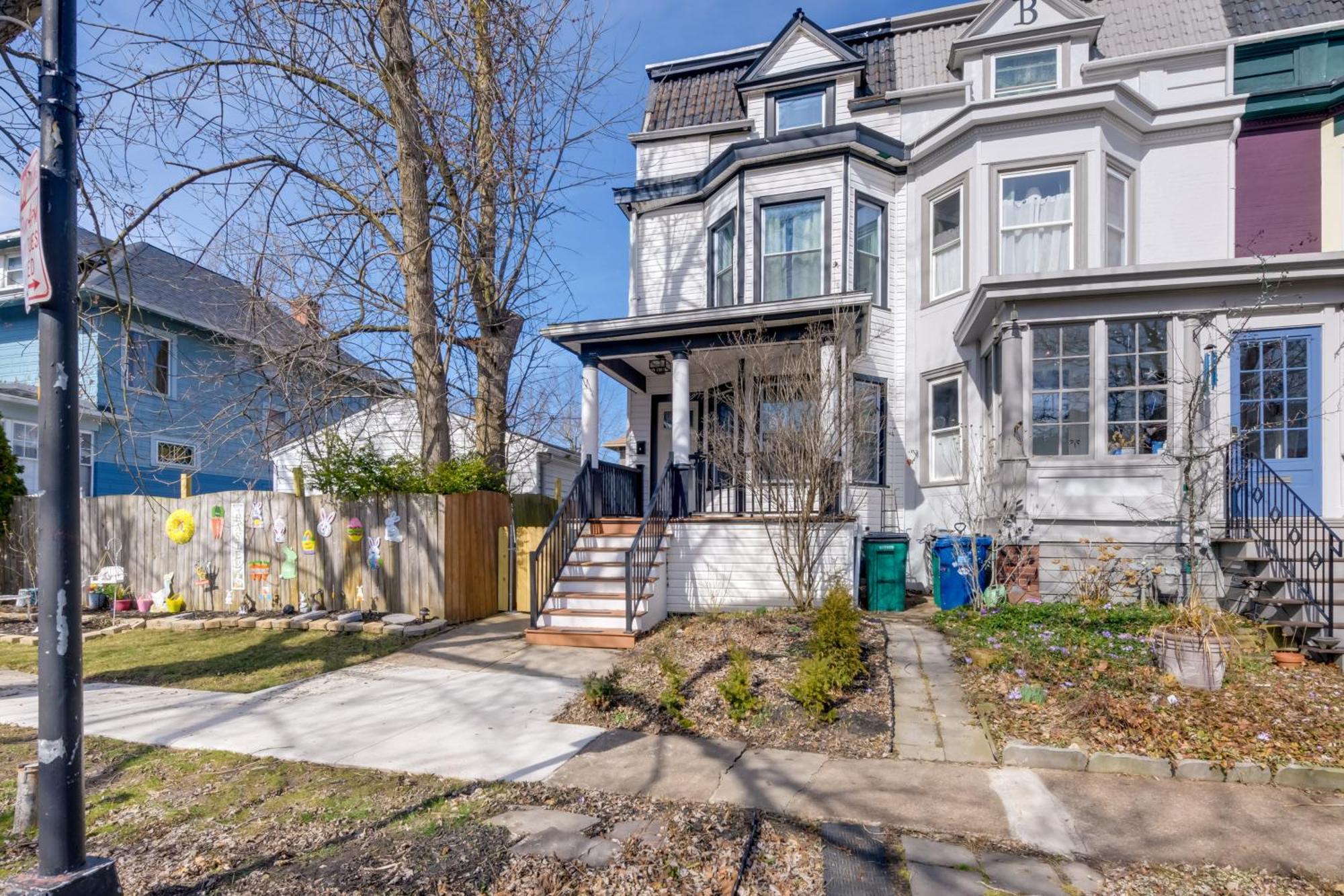 Historic Buffalo Row House Near Delaware Park Exterior foto